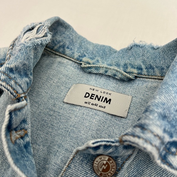 New Look - Distressed light denim jacket - Picture 3 of 5